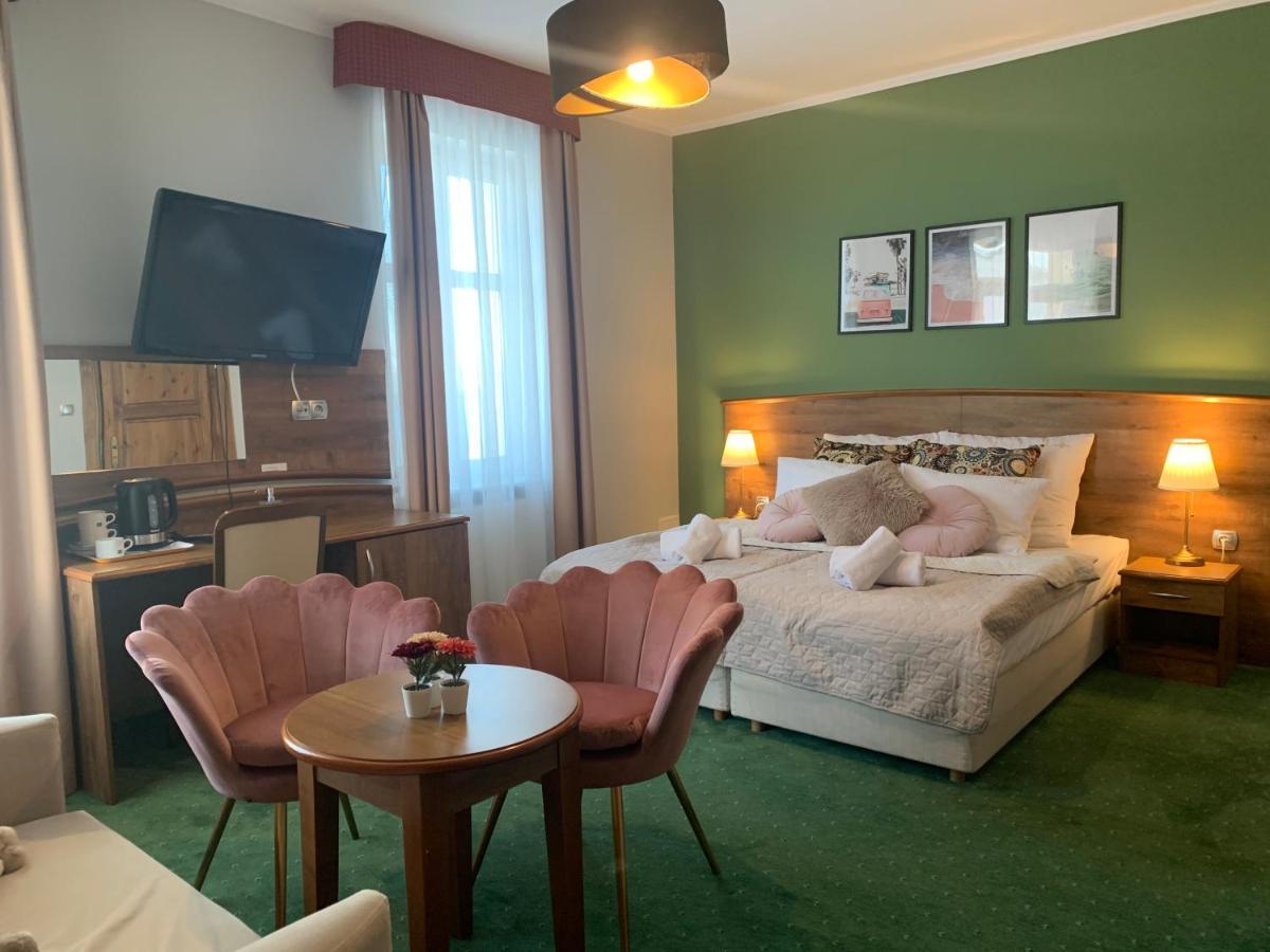 Bed and Breakfast Dw California Реваль Экстерьер фото
