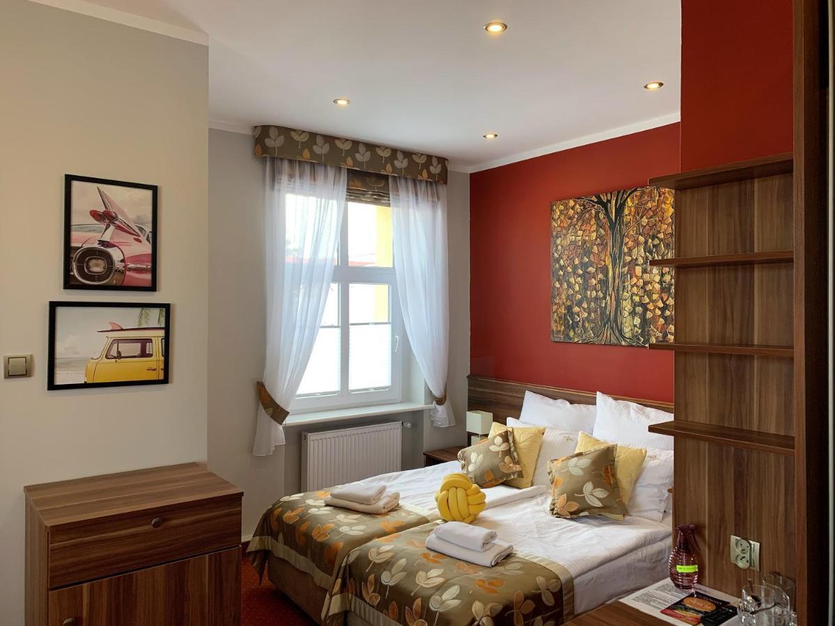 Bed and Breakfast Dw California Реваль Экстерьер фото