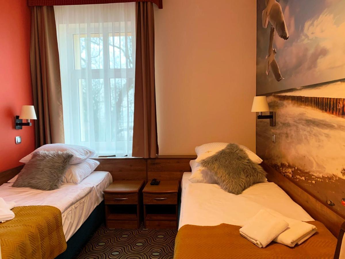 Bed and Breakfast Dw California Реваль Экстерьер фото