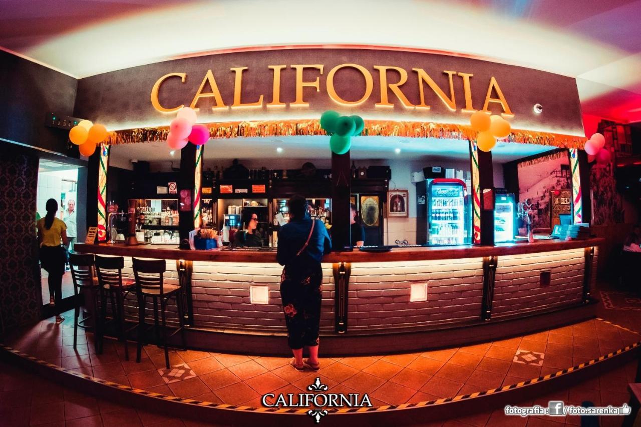 Bed and Breakfast Dw California Реваль Экстерьер фото